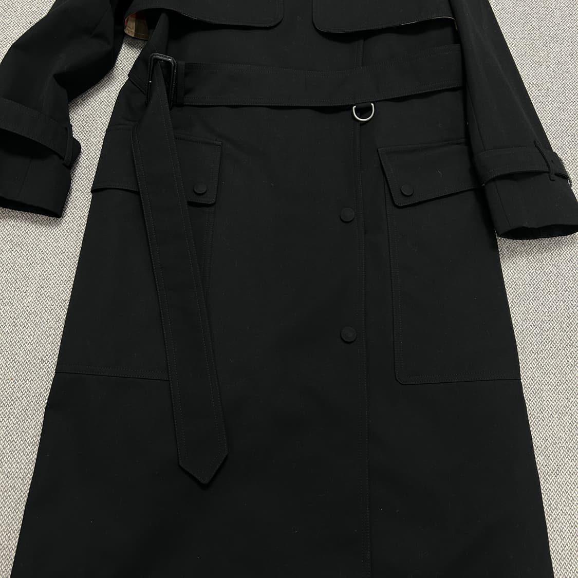 버버리 신형 개버딘 벨티드 트렌치코트(34) 상품이미지3
