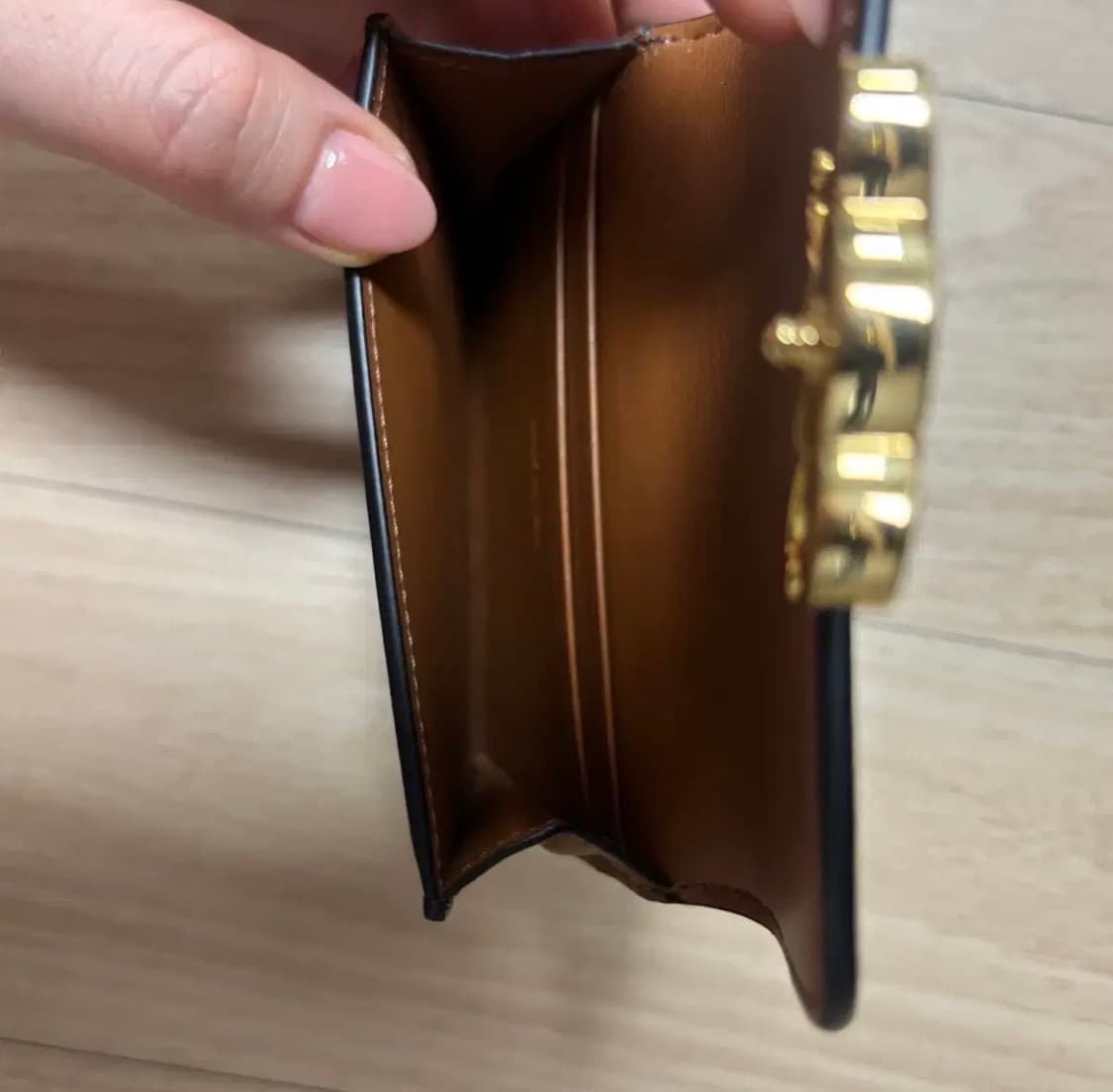 [정품][풀구성]셀린느 트리옹프 카드지갑 탄 싸게 팝니다 상품이미지4