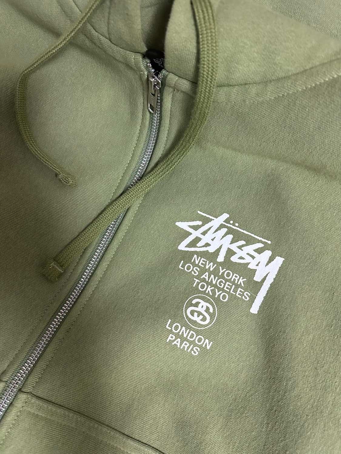 스투시 월드투어 후드집업 모스 2023 상품이미지1