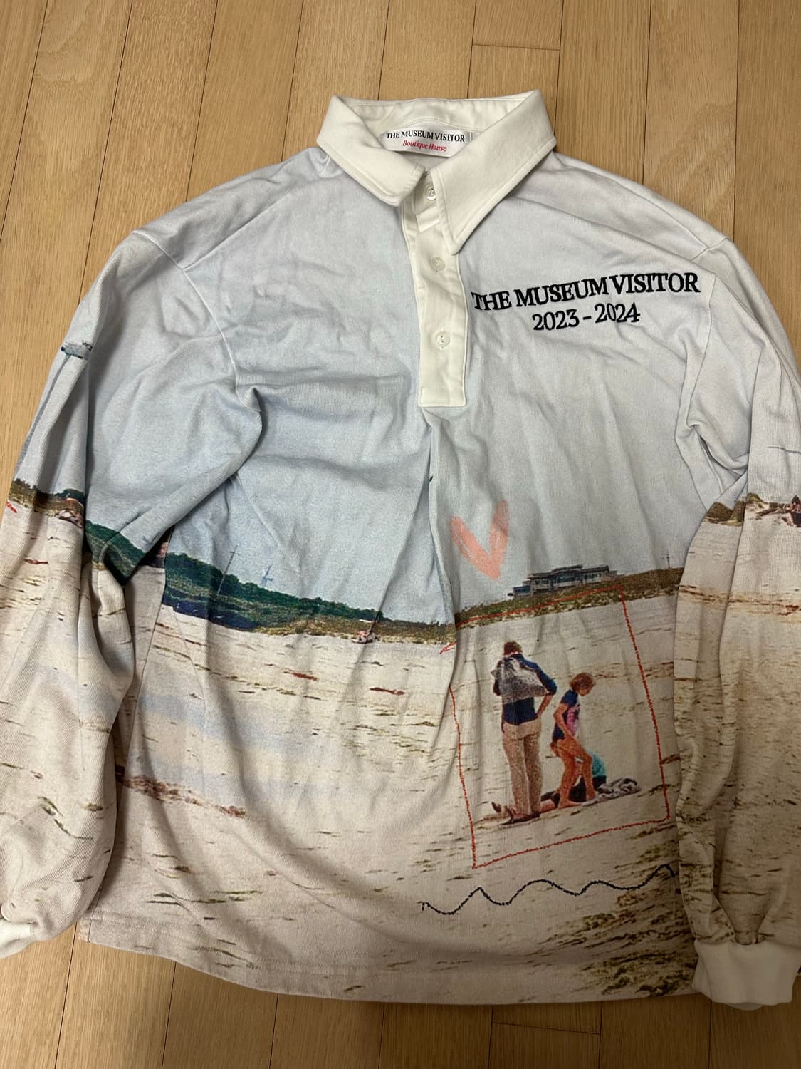 [L] 더 뮤지엄 비지터 롱슬리브 상품이미지1