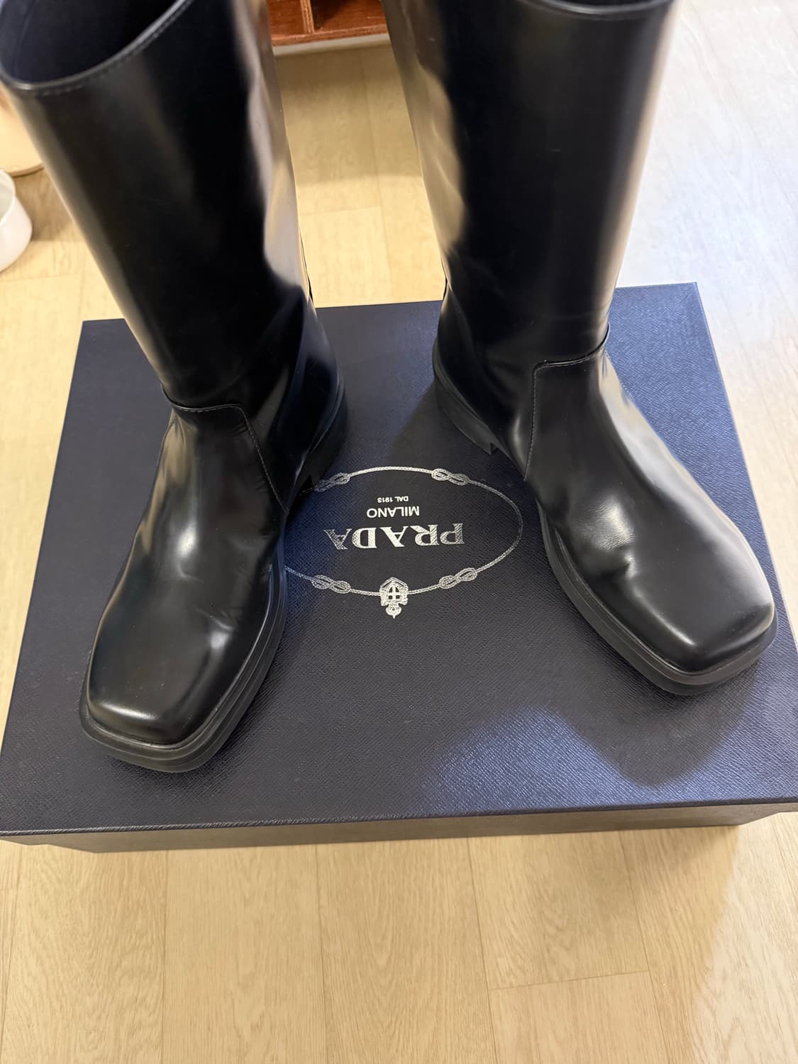 Prada 스퀘어토 부츠 상품이미지1