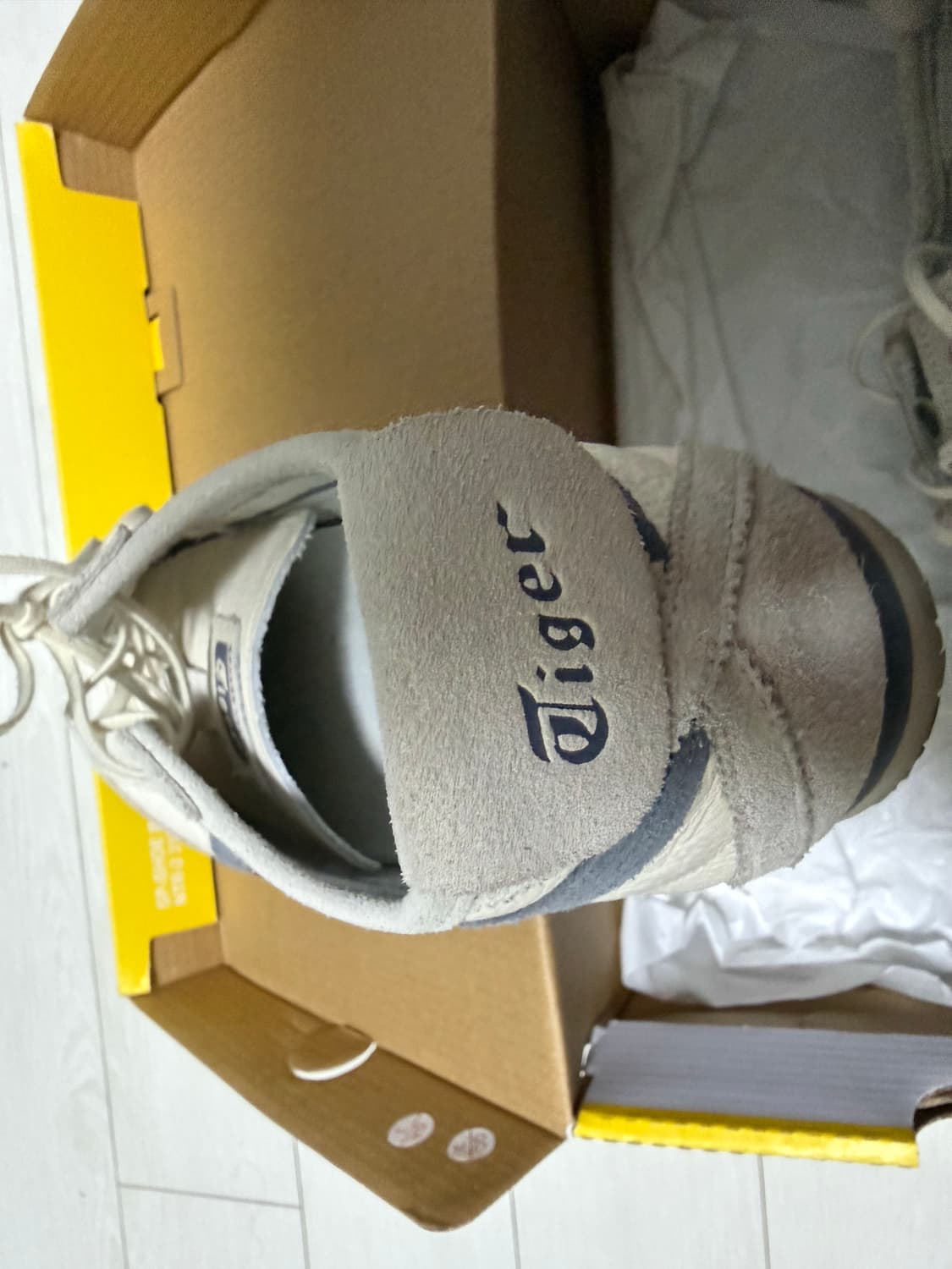 오니츠카타이거 멕시코66 SD 버치 메트로폴리스 270 팝니다 상품이미지8