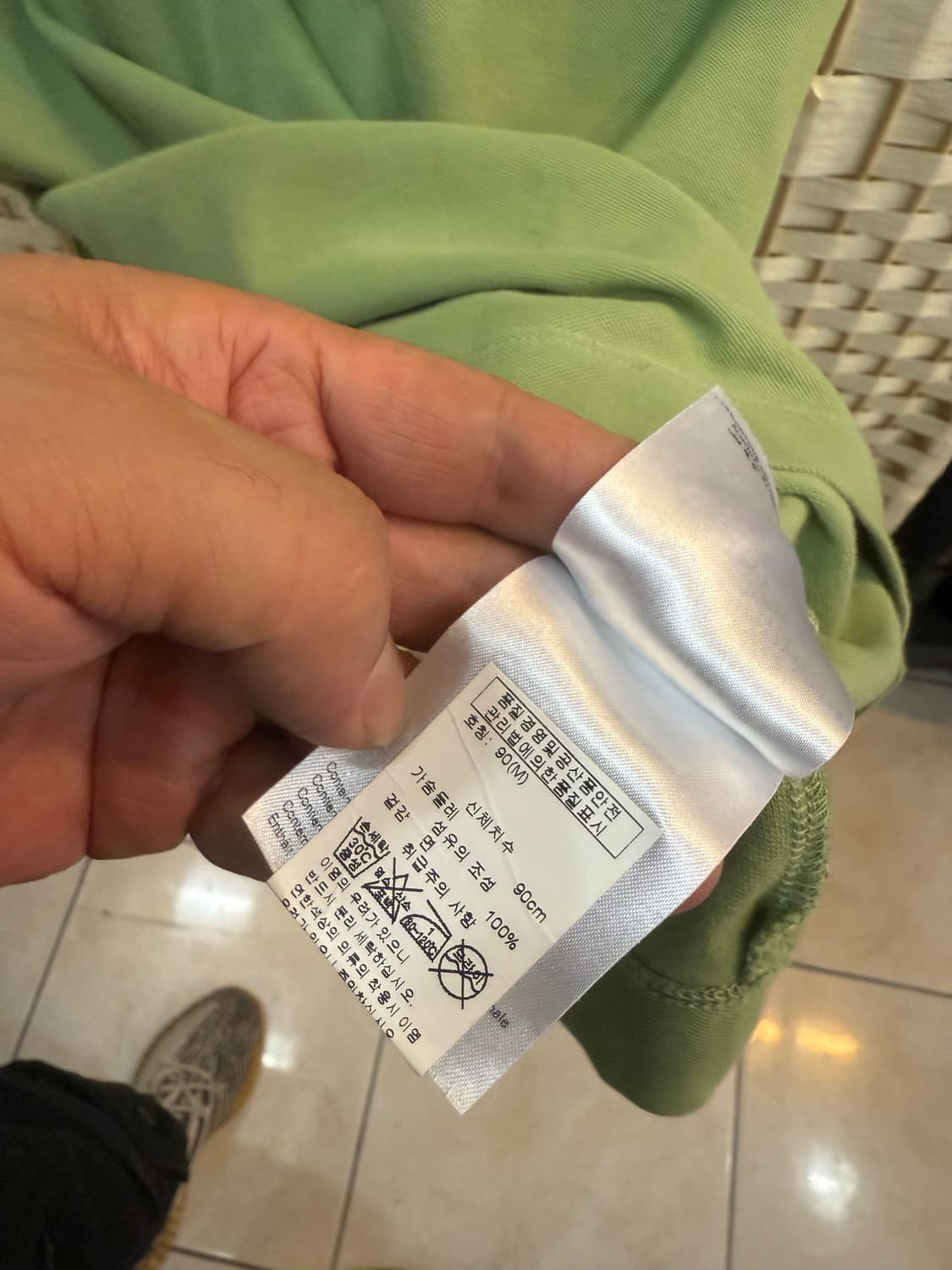 66 정품 몽클레어 반팔 팝니다 상품이미지5