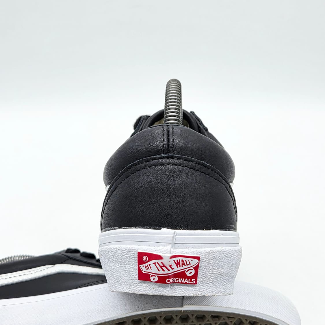  반스 볼트 OG 올드스쿨 LX 레더 블랙 화이트 (270)  상품이미지2