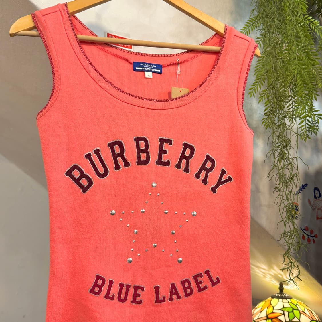 Burberry 버버리 블루라벨 Y2K 별 스터드 슬리브리스 나시 상품이미지1