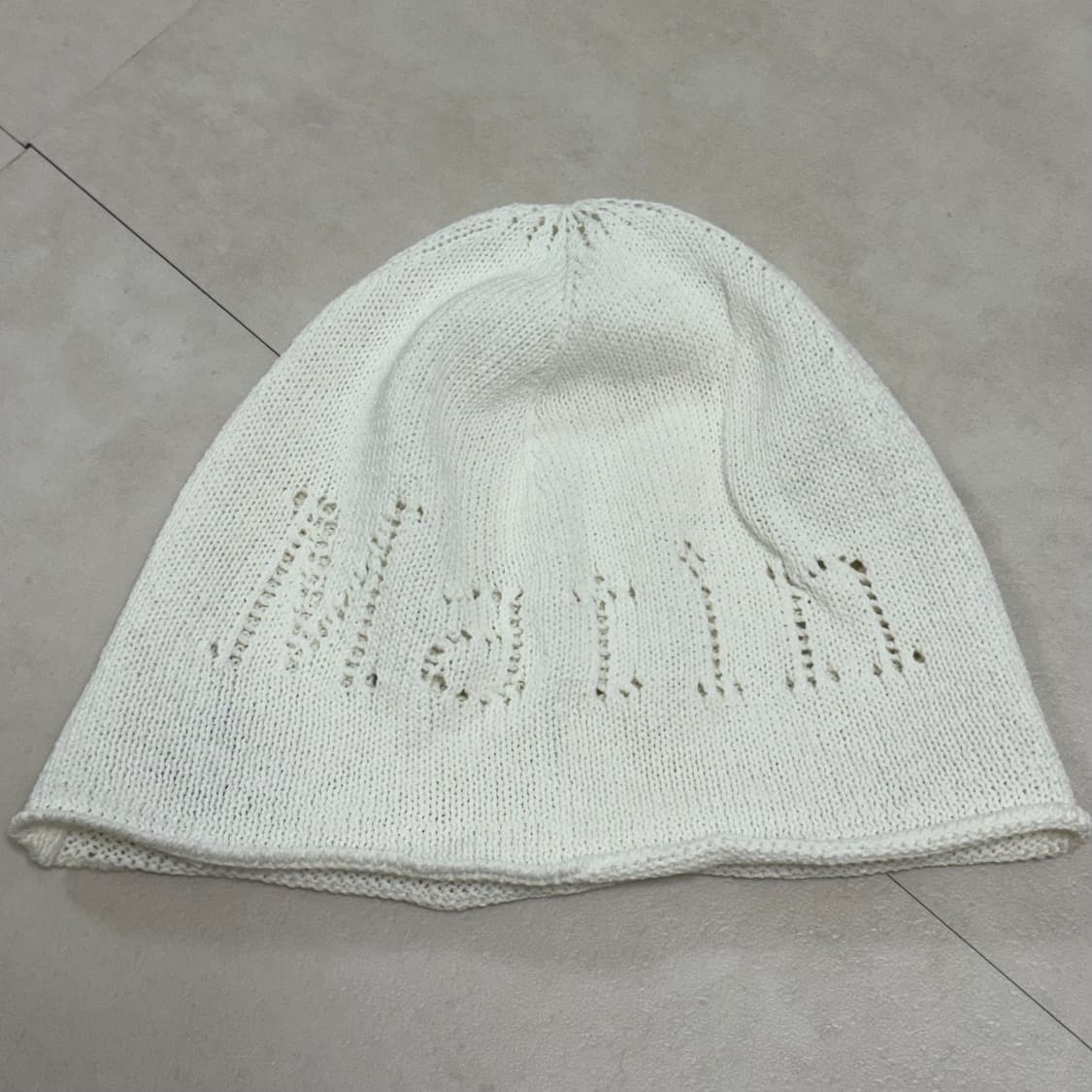 (W) 마킴 로고 펀칭 비니 화이트 상품이미지3