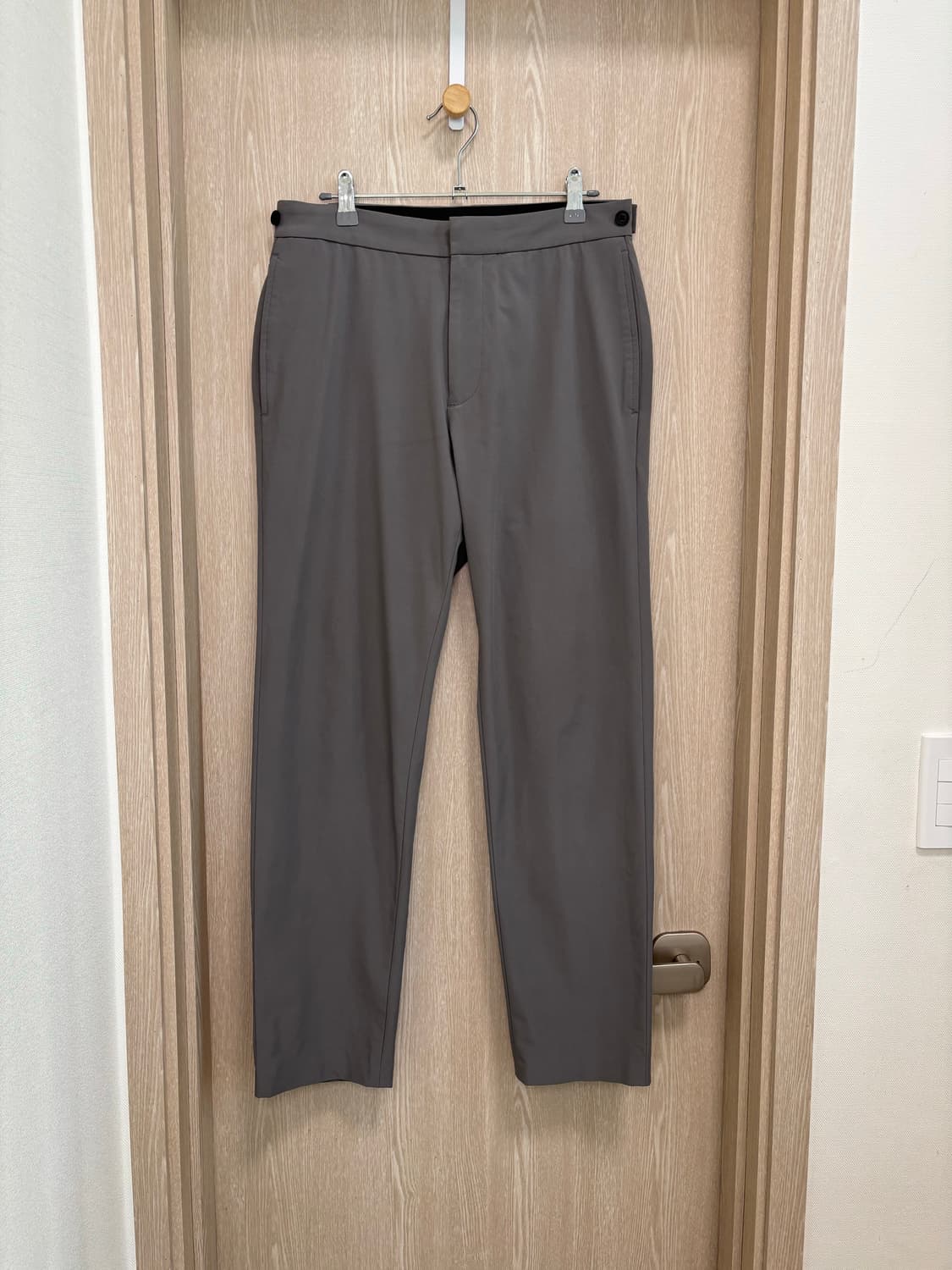 띠어리 Active Nylon 트라우저팬츠30"/그레이 상품이미지1