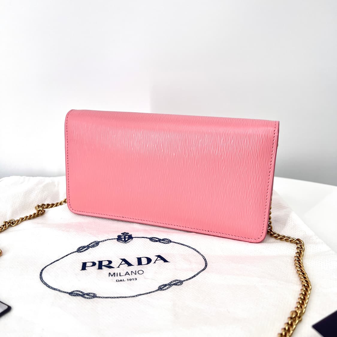 프라다 비텔로 무브 삼각로고 WOC 크로스백 (1DH044) 상품이미지5