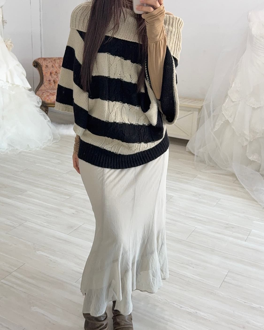 Nerd black beige stripe batwing knit 상품이미지5