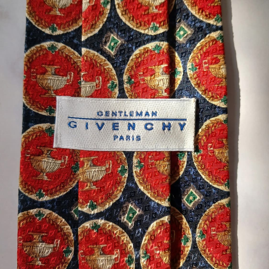 지방시 실크 네이비 메달리온 패턴 넥타이 9.8cm B등급 E744
 상품이미지6