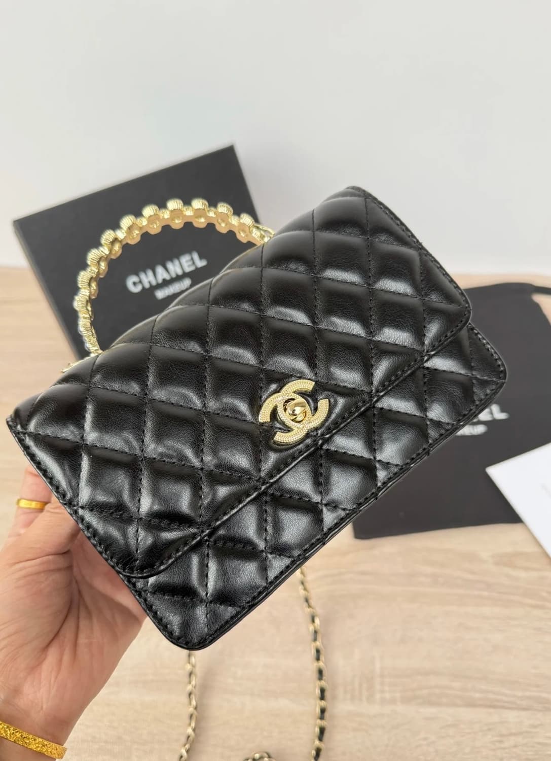 샤넬 뷰티 펄 진주 탑핸들 체인 크로스백 상품이미지2