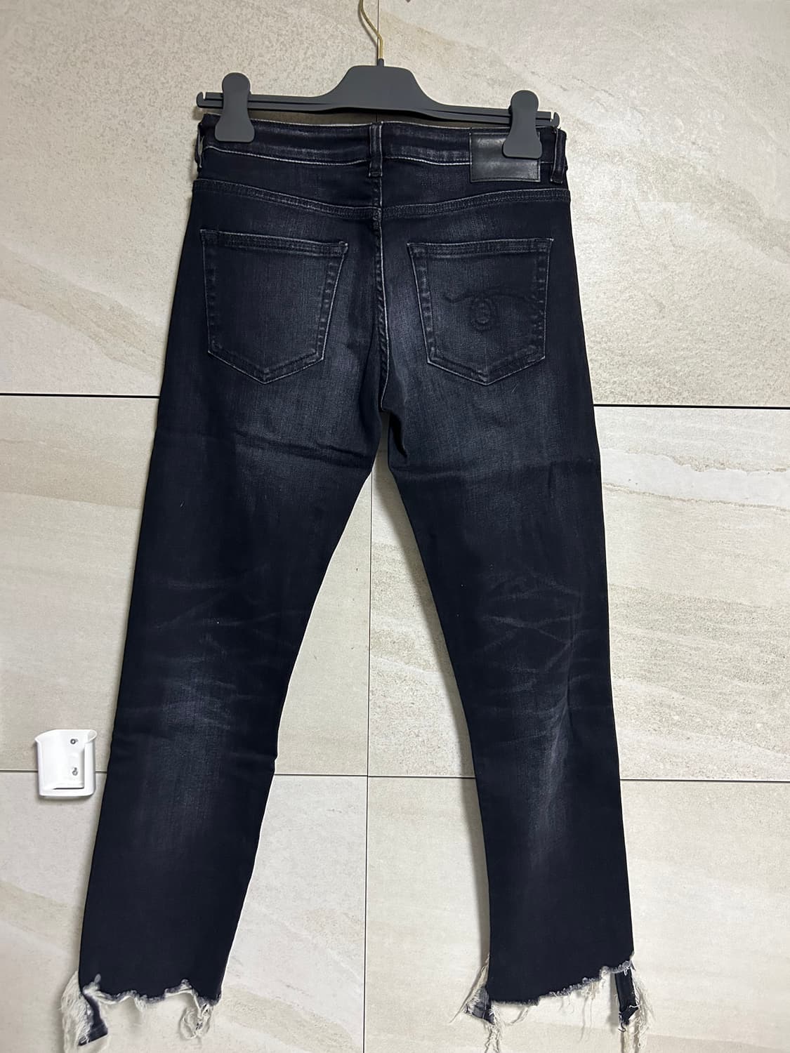 R13 블랙 데님 바지 상품이미지2