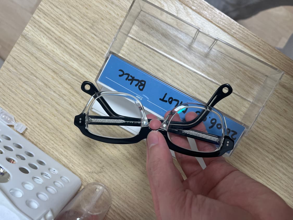 언커먼아이웨어 파일럿 상품이미지1