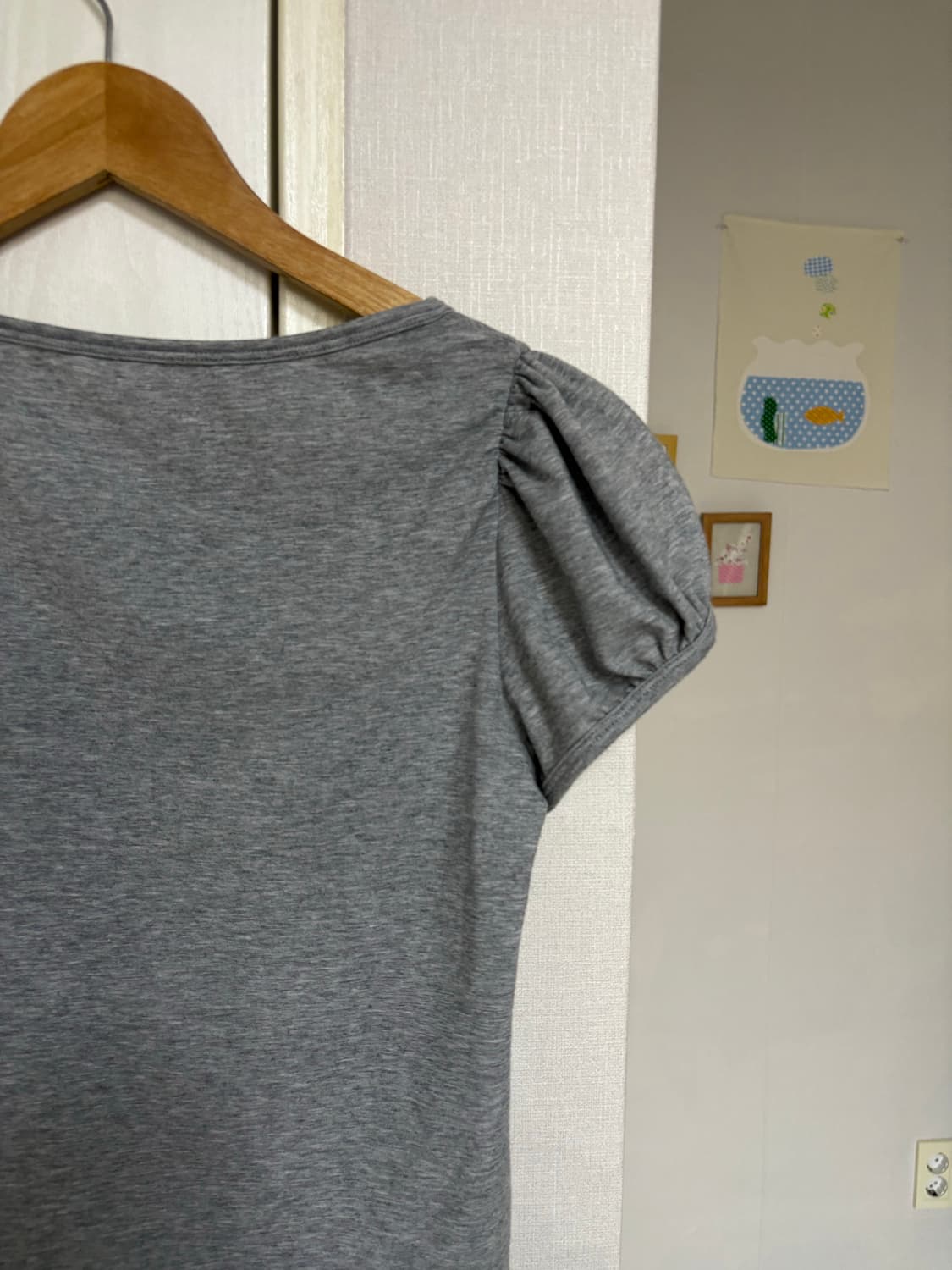 그레이 퍼프 소매 티셔츠 상품이미지6