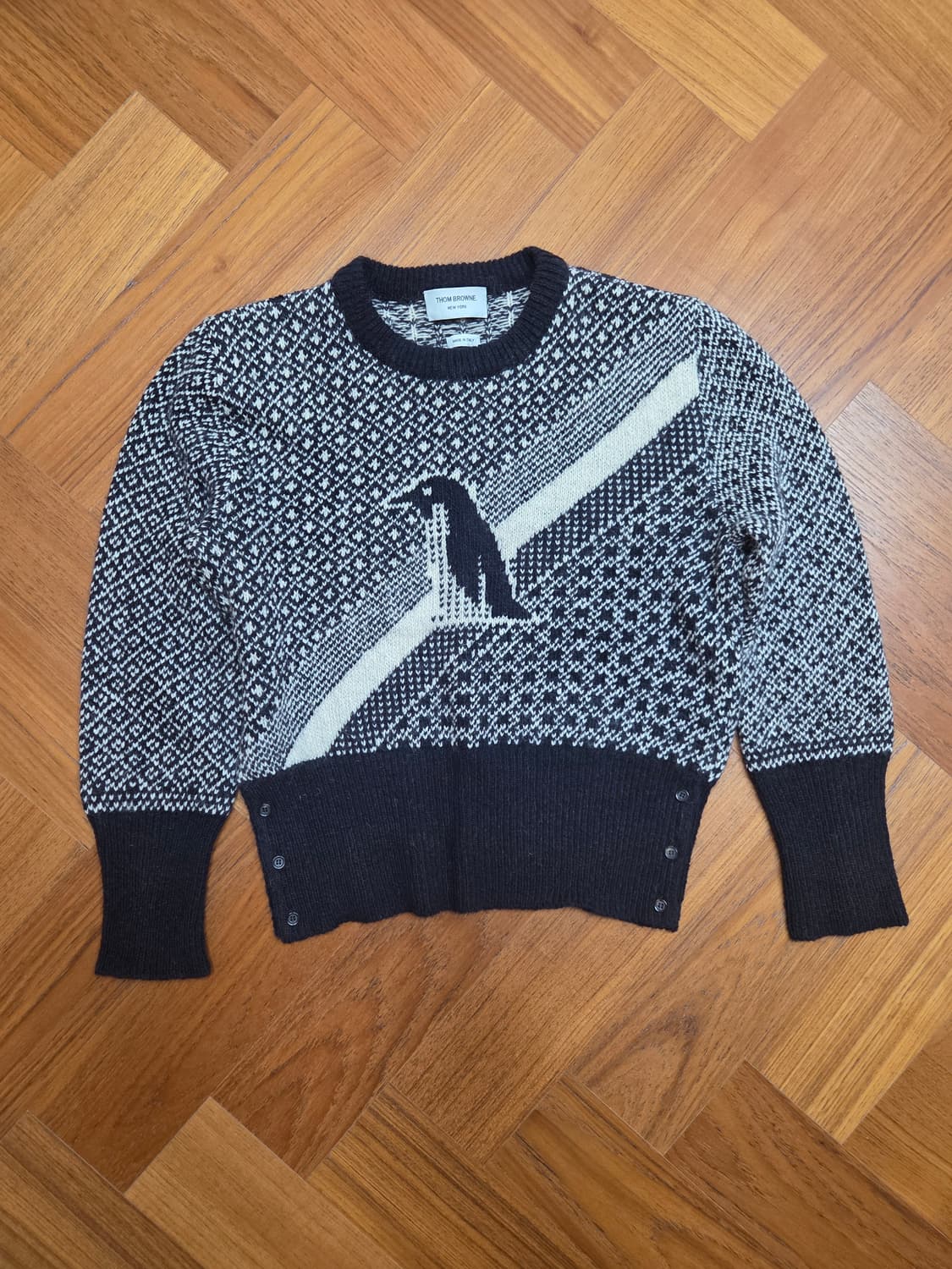 톰브라운 펭귄 니트 블랙/화이트 상품이미지1