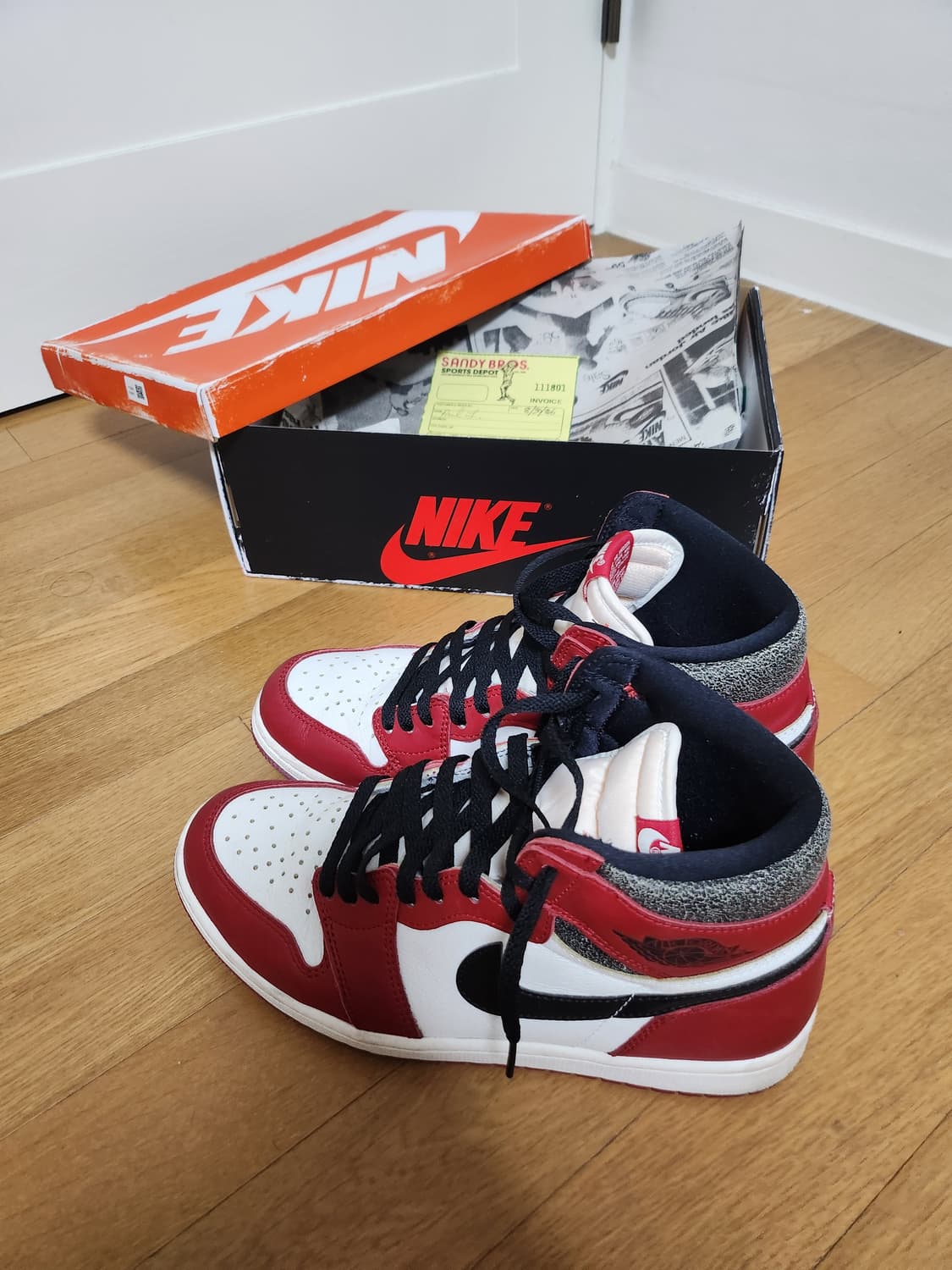 조던1 레트로 하이 OG 시카고 2022 275 상품이미지1