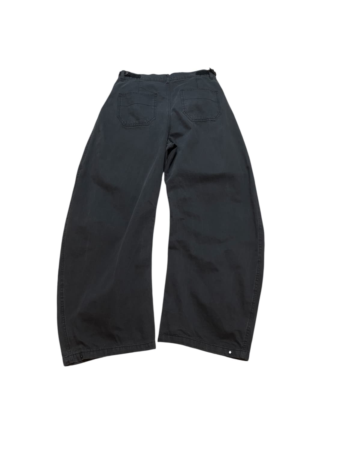 아르반 트리플 리프 커브드 팬츠_트리플 차콜 상품이미지2