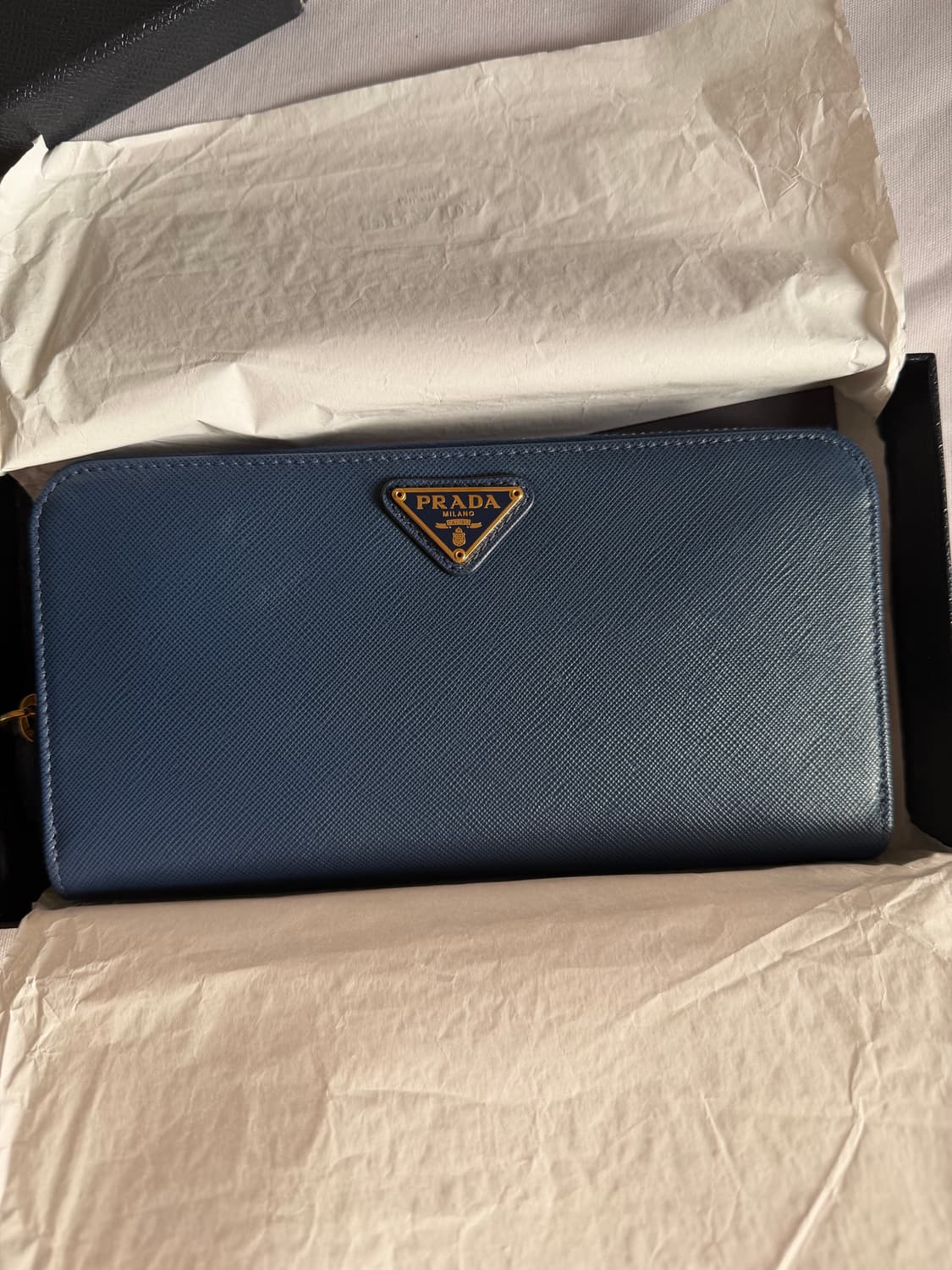 (미사용) 프라다 사피아노 지퍼 장지갑 코발트블루 상품이미지6