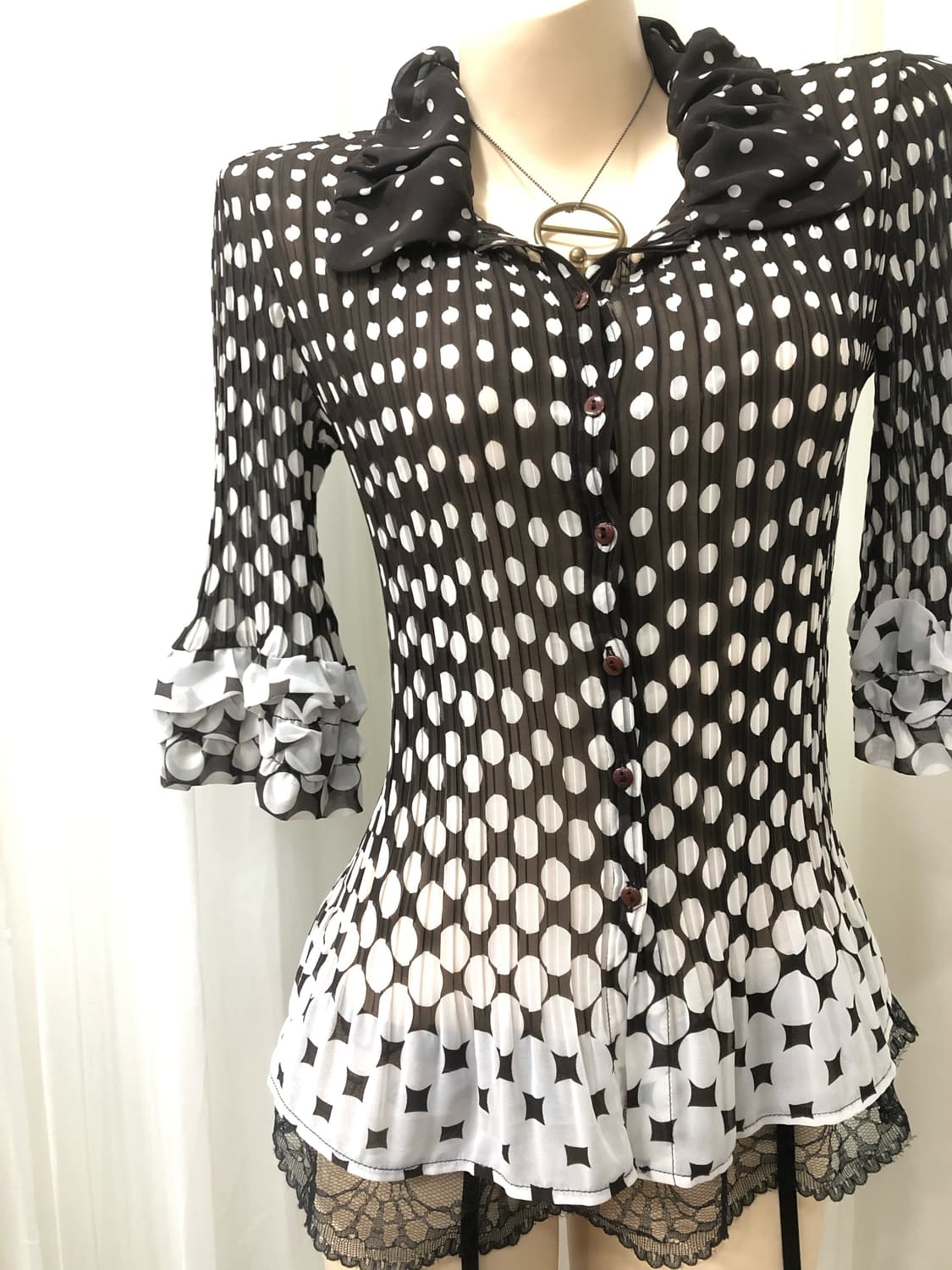 brown dot pattern lace sleeve blouse 상품이미지3