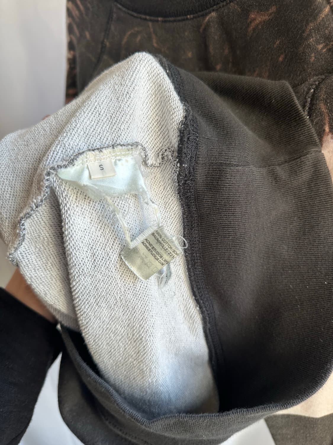 아크네 스튜디오 맨투맨 상품이미지5