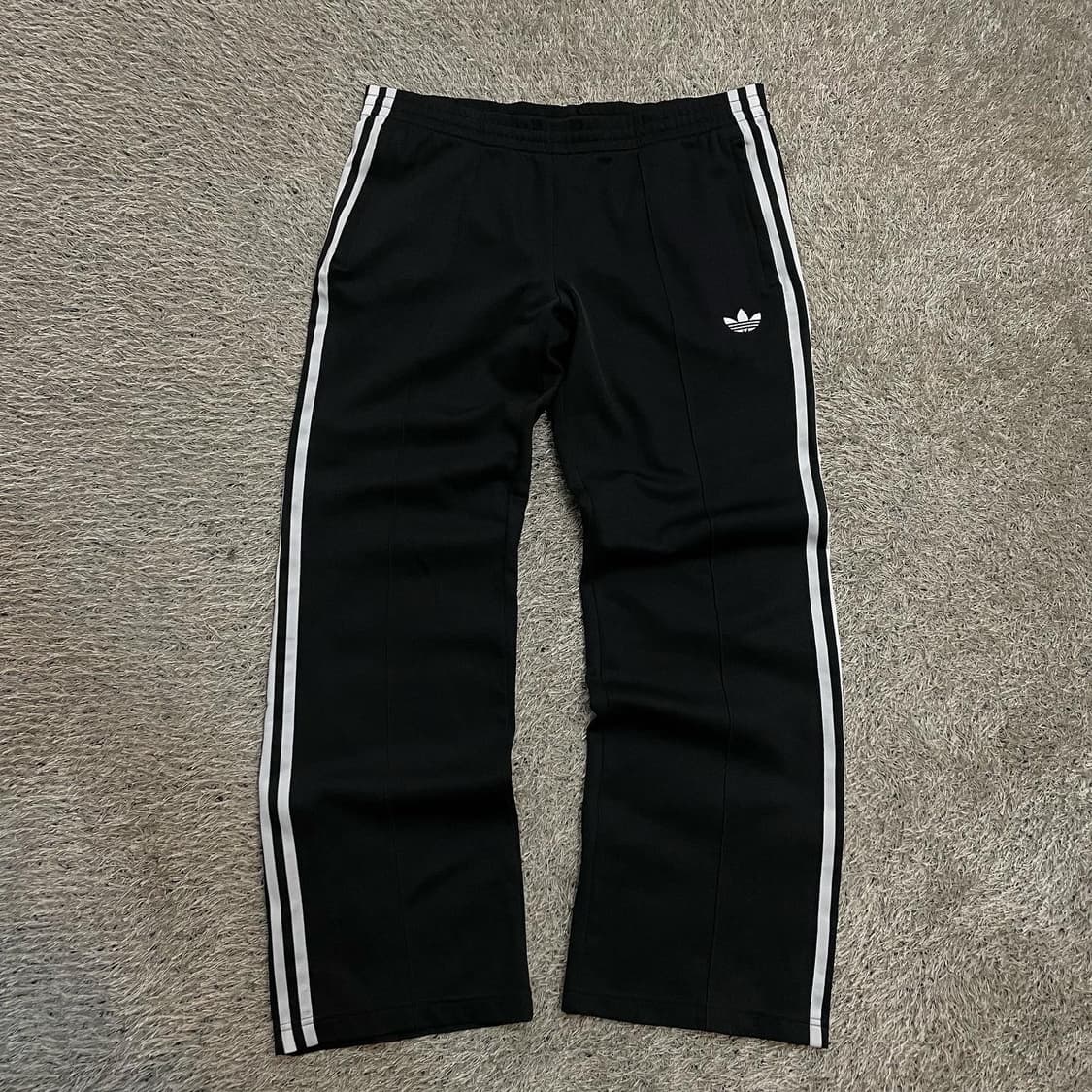 아디다스 베켄바우어 3스트립 팬츠 상품이미지3