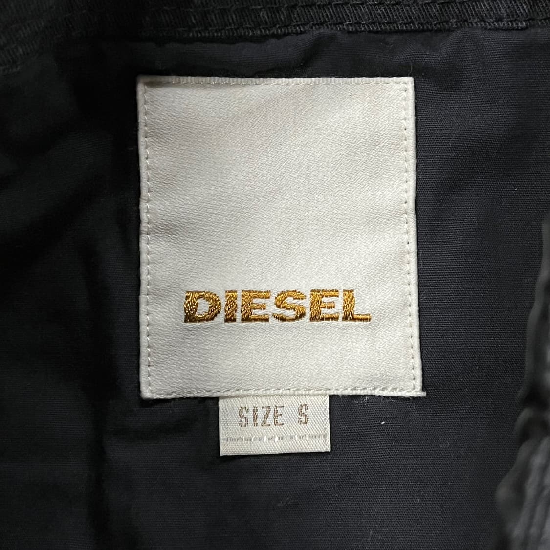 [정품/S] 디젤 블랙 퀼팅 디자인 점퍼 b17 상품이미지5