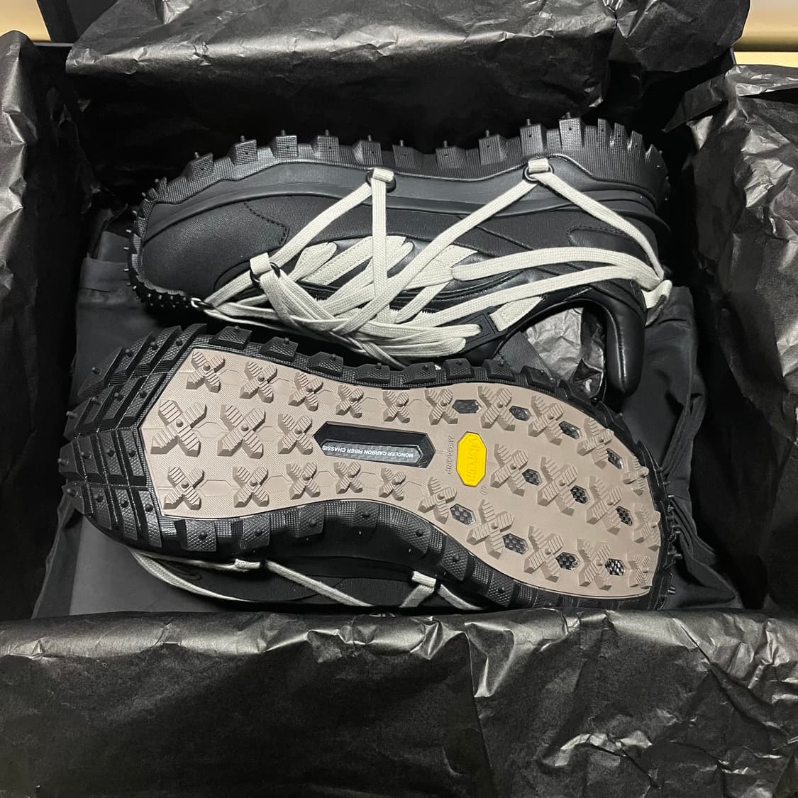 [41,43] 몽클레르 릭오웬스 트레일그립 메가레이스 블랙 26SS 상품이미지4