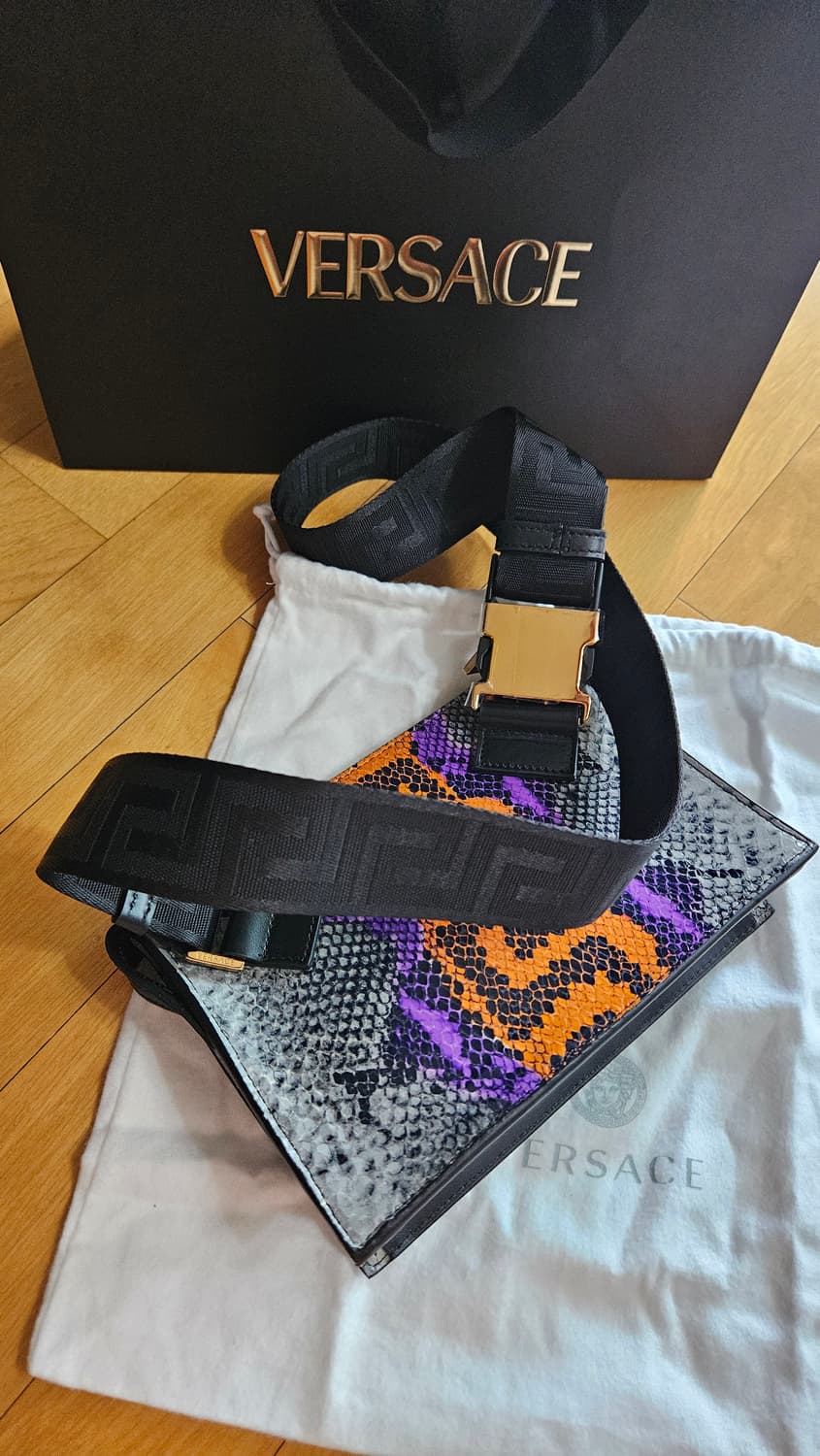 베르사체 파이톤 크로스백 가방 정품 신품 130만짜리 상품이미지4