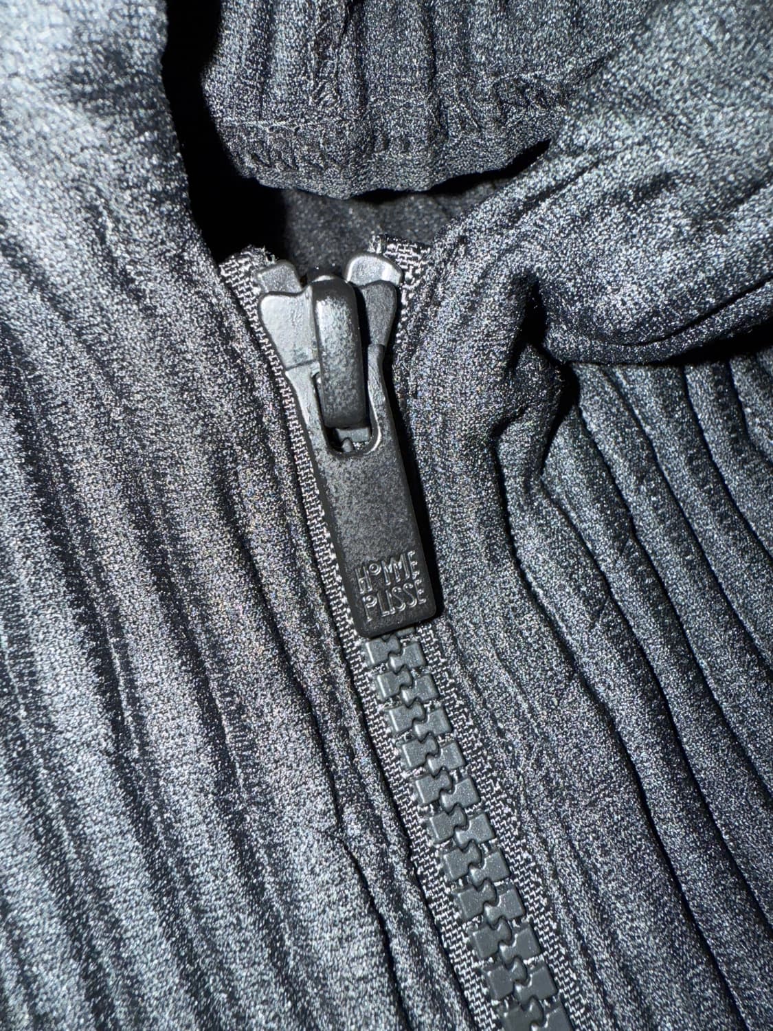 [2] 이세이미야케 옴므플리세 JL116 후드집업 블랙 상품이미지2