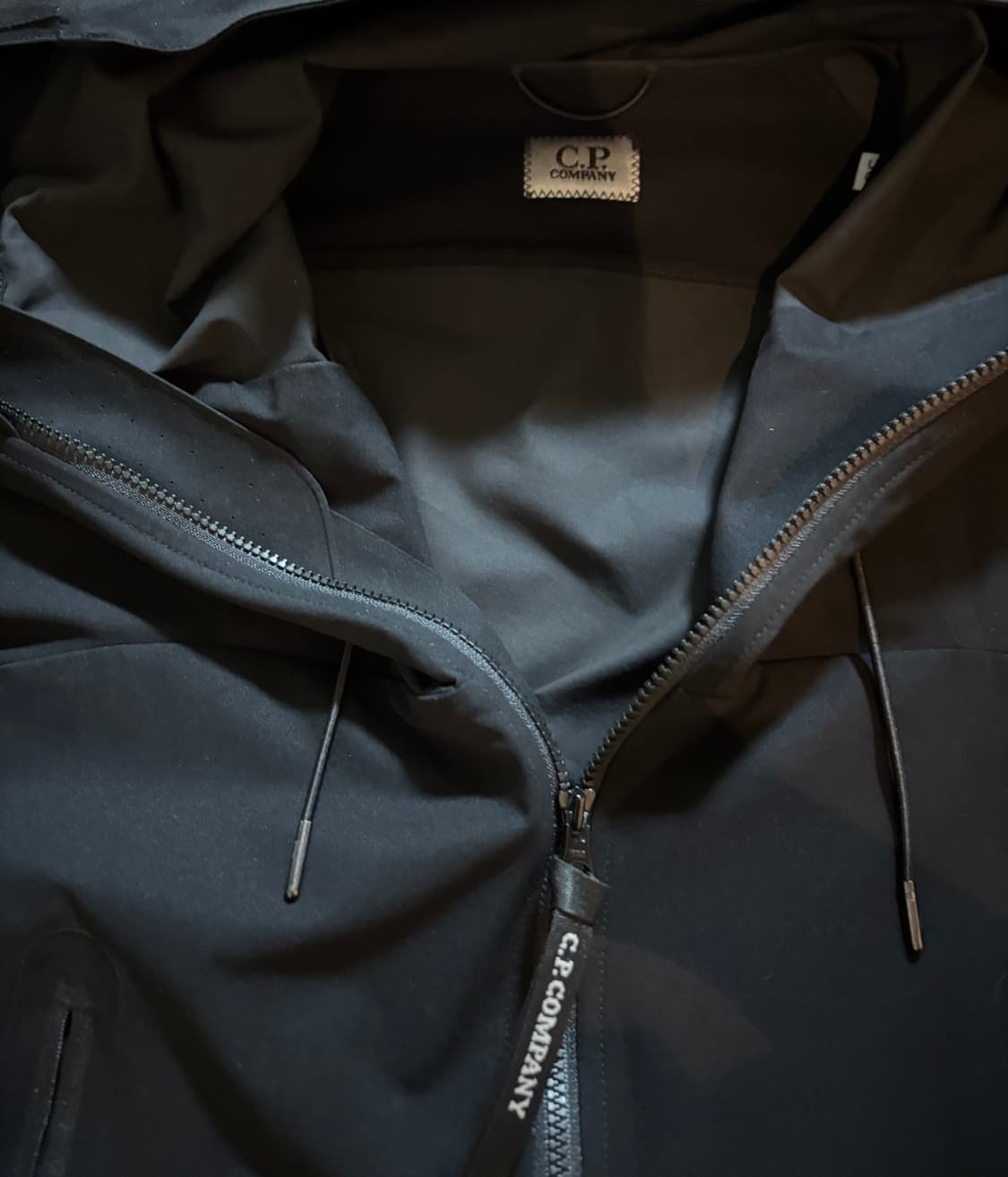Cp컴퍼니 프로텍 바람막이 상품이미지3