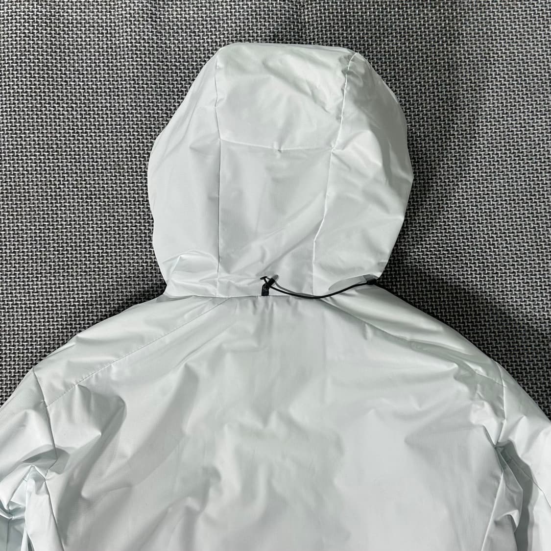 (새상품) 스톤소프트 경량 후드 패딩 점퍼 상품이미지8