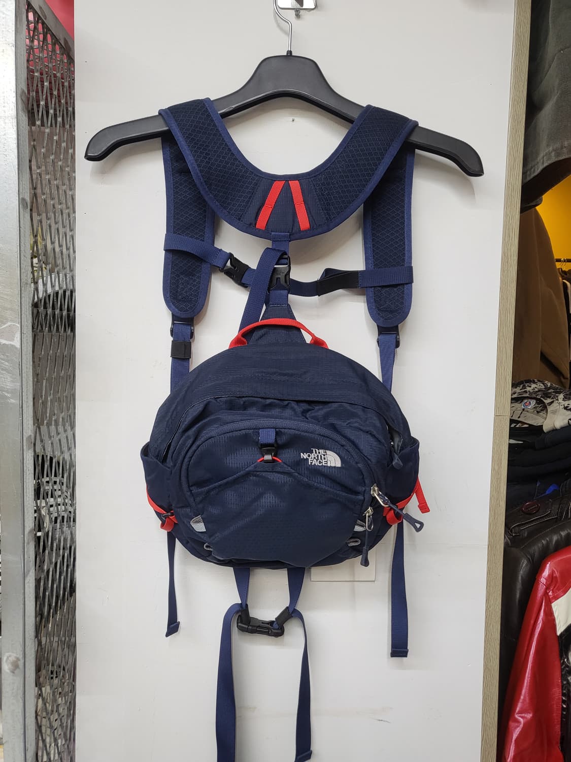 노스페이스 하이커 멜빵 백팩 상품이미지1