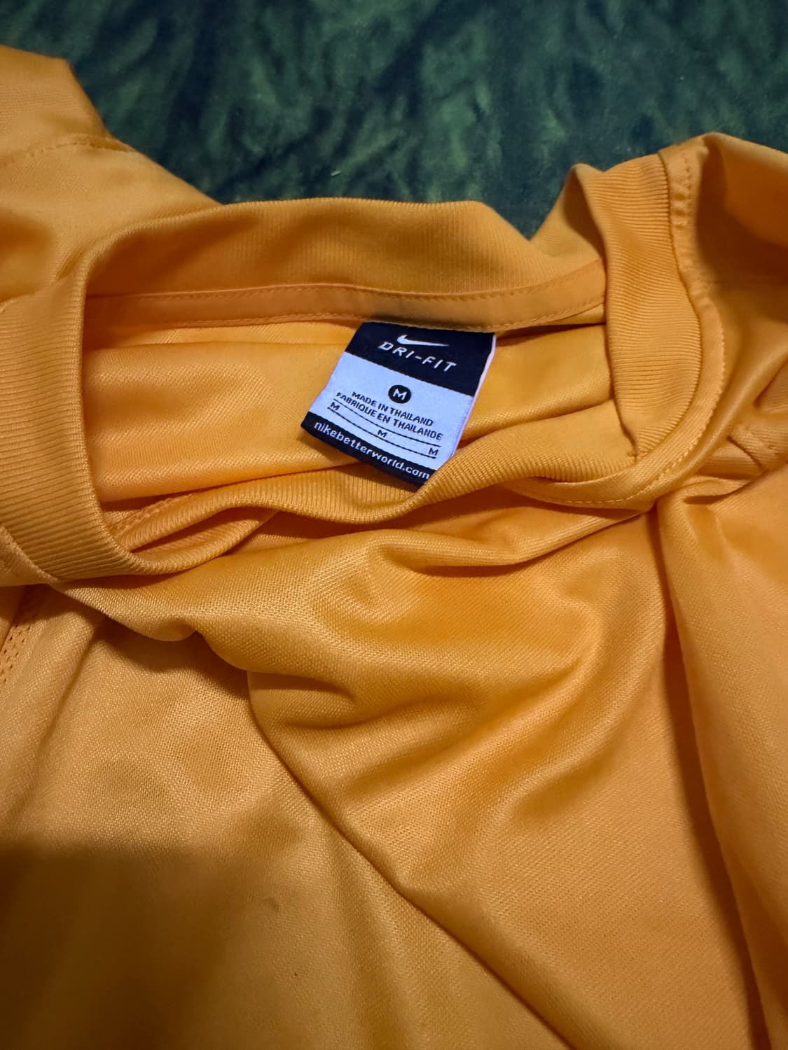 나이키 드라이핏 긴팔 티셔츠 노랑 상품이미지4