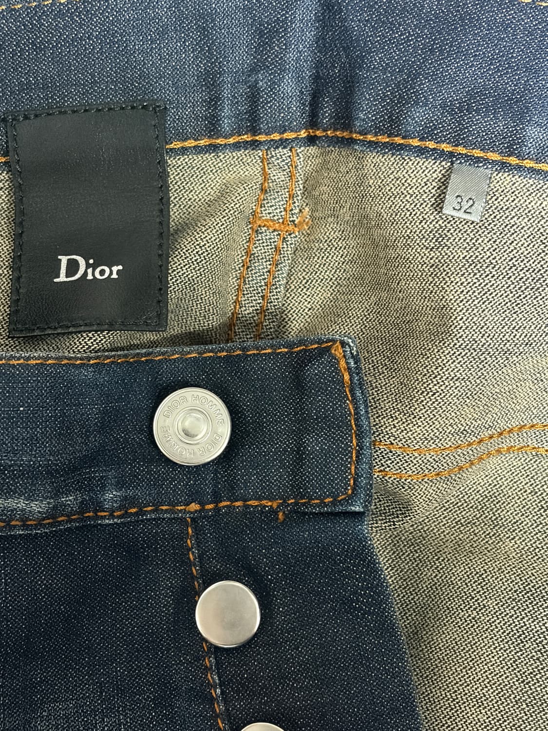 디올 옴므 08 언더마이카 레드페인트 진 (32 size) 상품이미지4