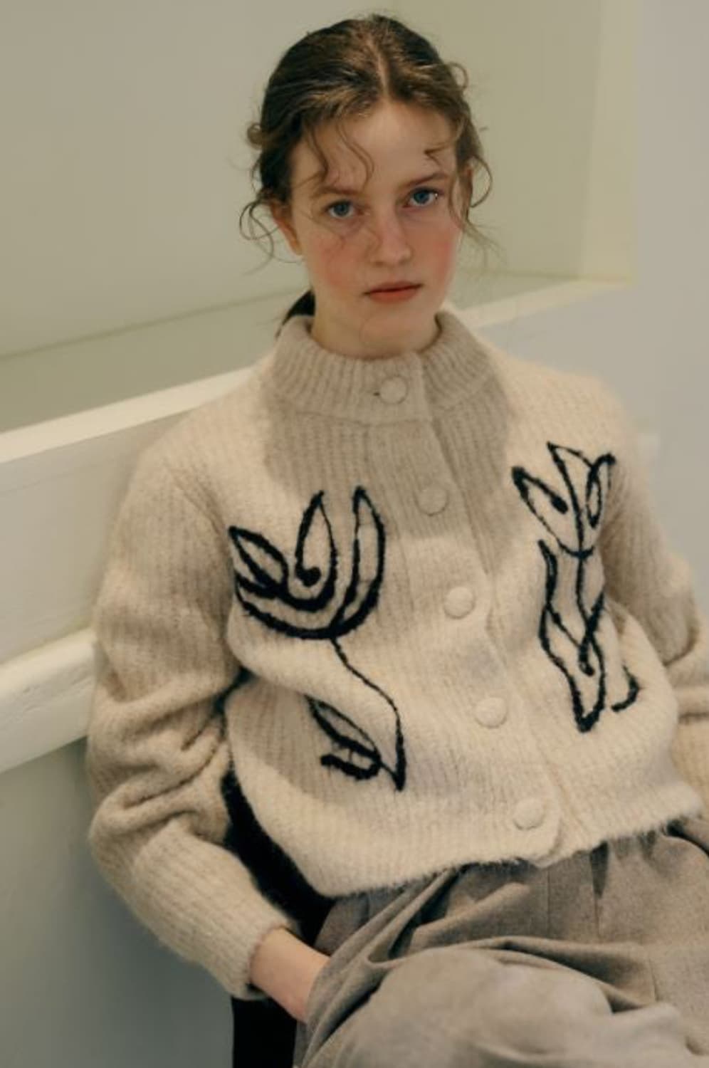 메종마레 크레이지 블룸 가디건 베이지 34사이즈(오버사이즈라 xs-m까지 상품이미지2