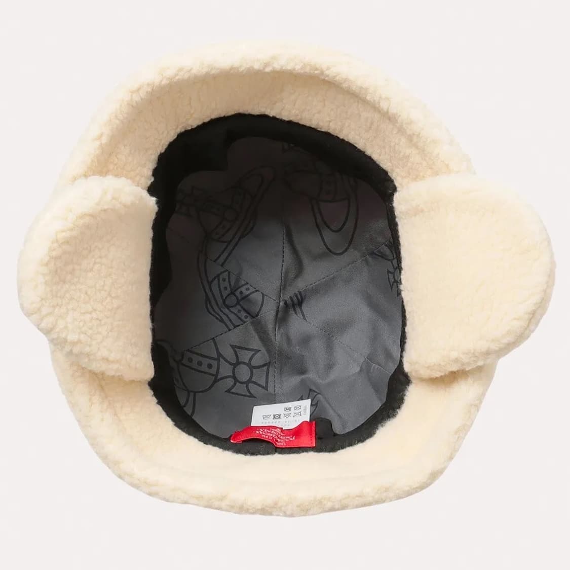 (정품)비비안 웨스트우드 보아 플리스 이어플랩 버킷햇 아이보리 상품이미지2