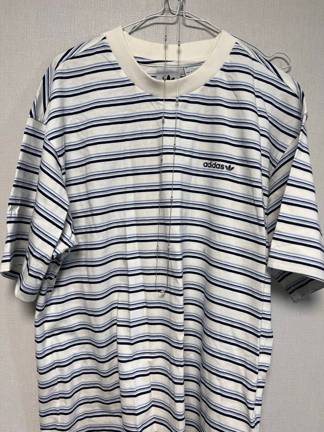 아디다스 스트라이프 티🌧️🎶 상품이미지2