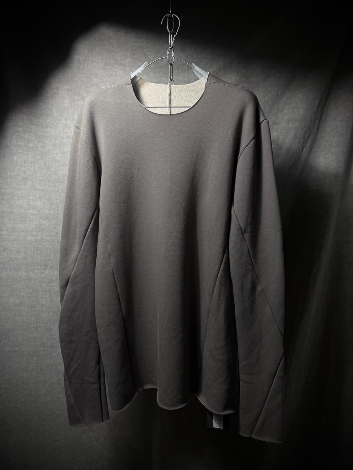 A.F ARTEFACT Anatomical Seam Sweatshirt  상품이미지3