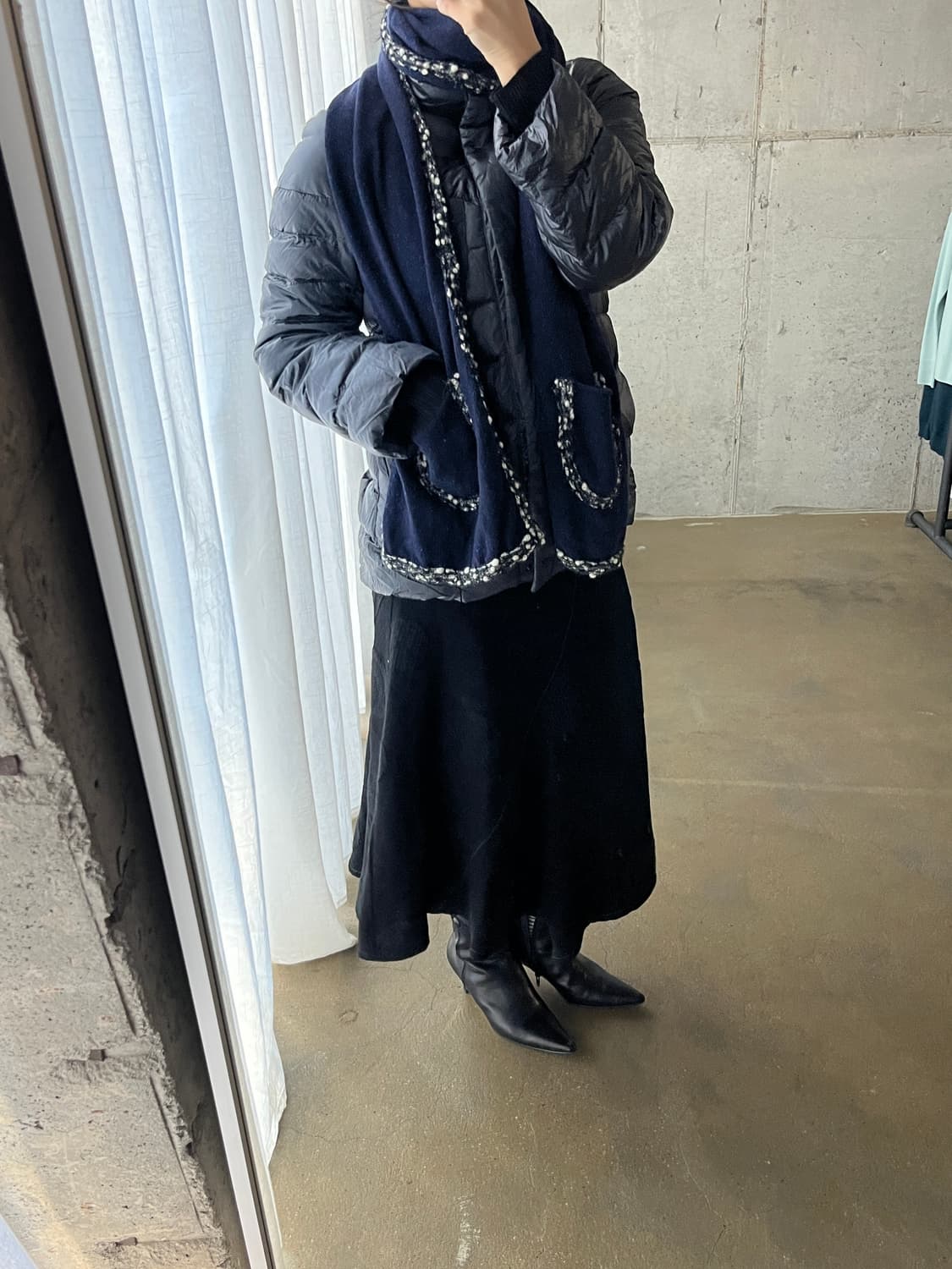 See by Chloe 씨바이끌로에 더블 포켓 머플러 네이비 상품이미지3