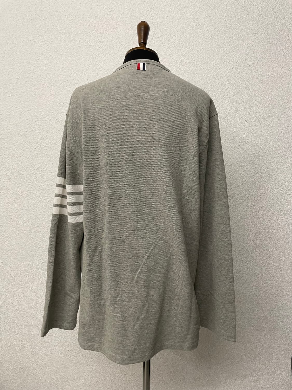 톰브라운 라운드 티셔츠 사이즈 5 상품이미지3