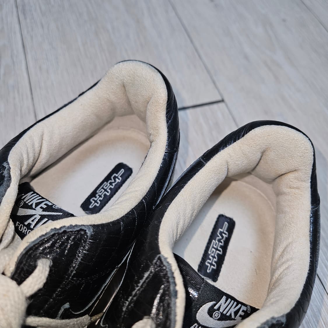 나이키 HTM 블랙 275 상품이미지2