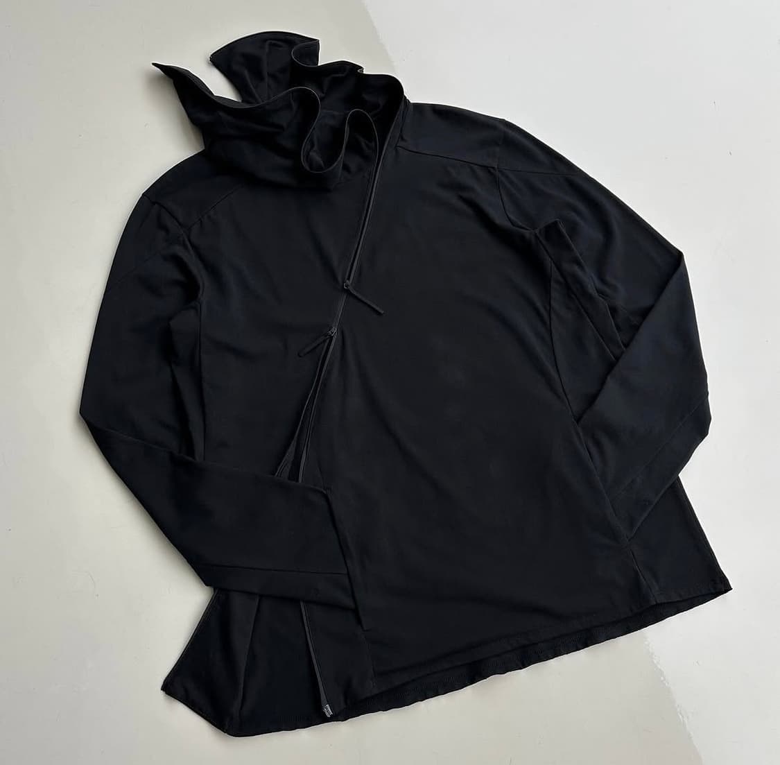 [L] 6.0 Hoodie center black 상품이미지1