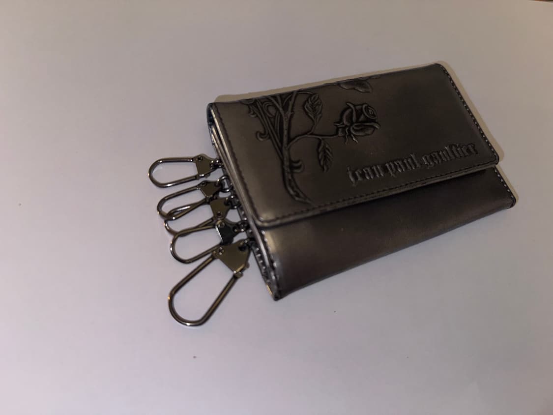 장폴고티에 뉴로즈 키케이스 지갑 상품이미지4