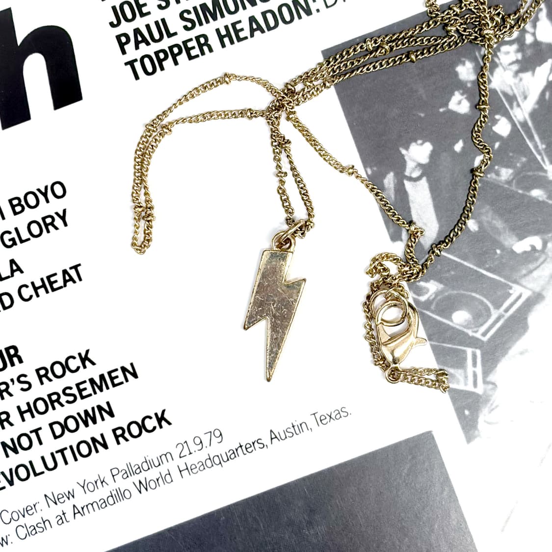 하드 락 카페 ‘Thunderbolt’ 빈티지 목걸이 상품이미지1