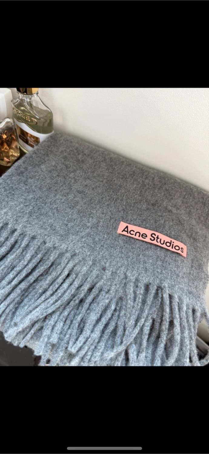 아크네 머플러 상품이미지1