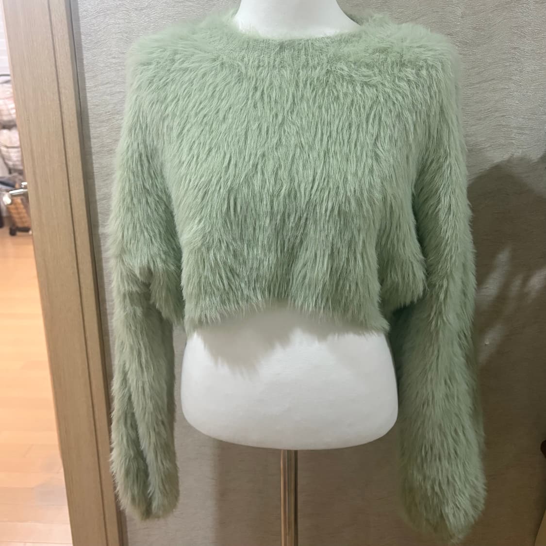 뮤트 크롭 퍼 니트 55사이즈 (톤다운 민트) 상품이미지1