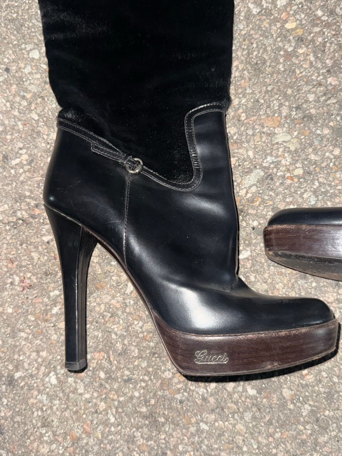 Gucci by Tom Ford Pony Hair High heels 상품이미지3