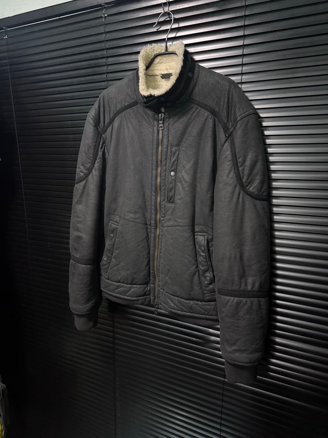 아르마니 익스체인지 알마니 털 무스탕 블랙 라이더 바이커 쉐르파 스웨이드 상품이미지2