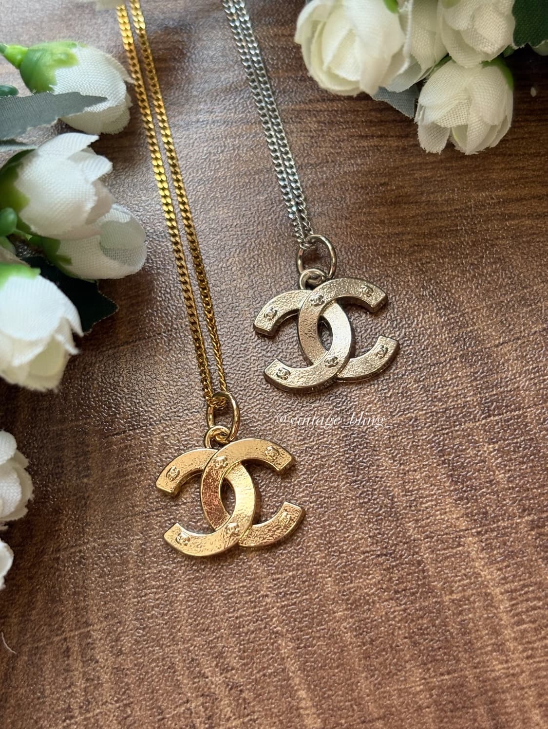 샤넬 쁘띠 로고 포인트 목걸이  상품이미지1