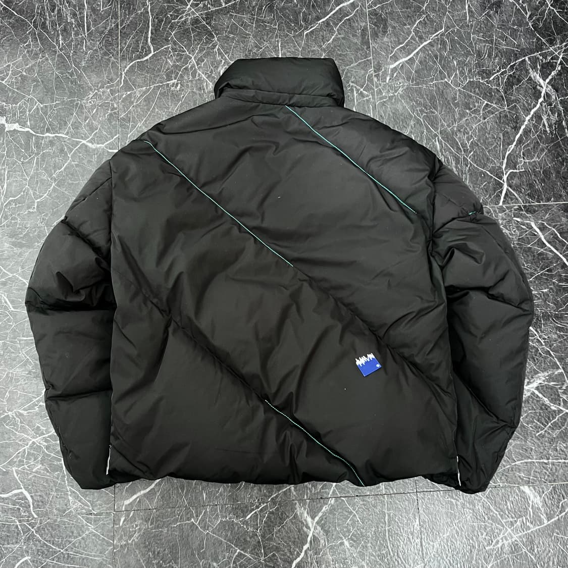 자라 x 아더에러 오버사이즈 푸퍼 패딩 자켓 그레이 상품이미지2